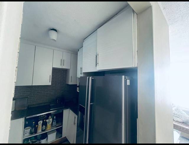2 BEDROOM APARTMENT FOR SALE IN MORNINGSIDE
